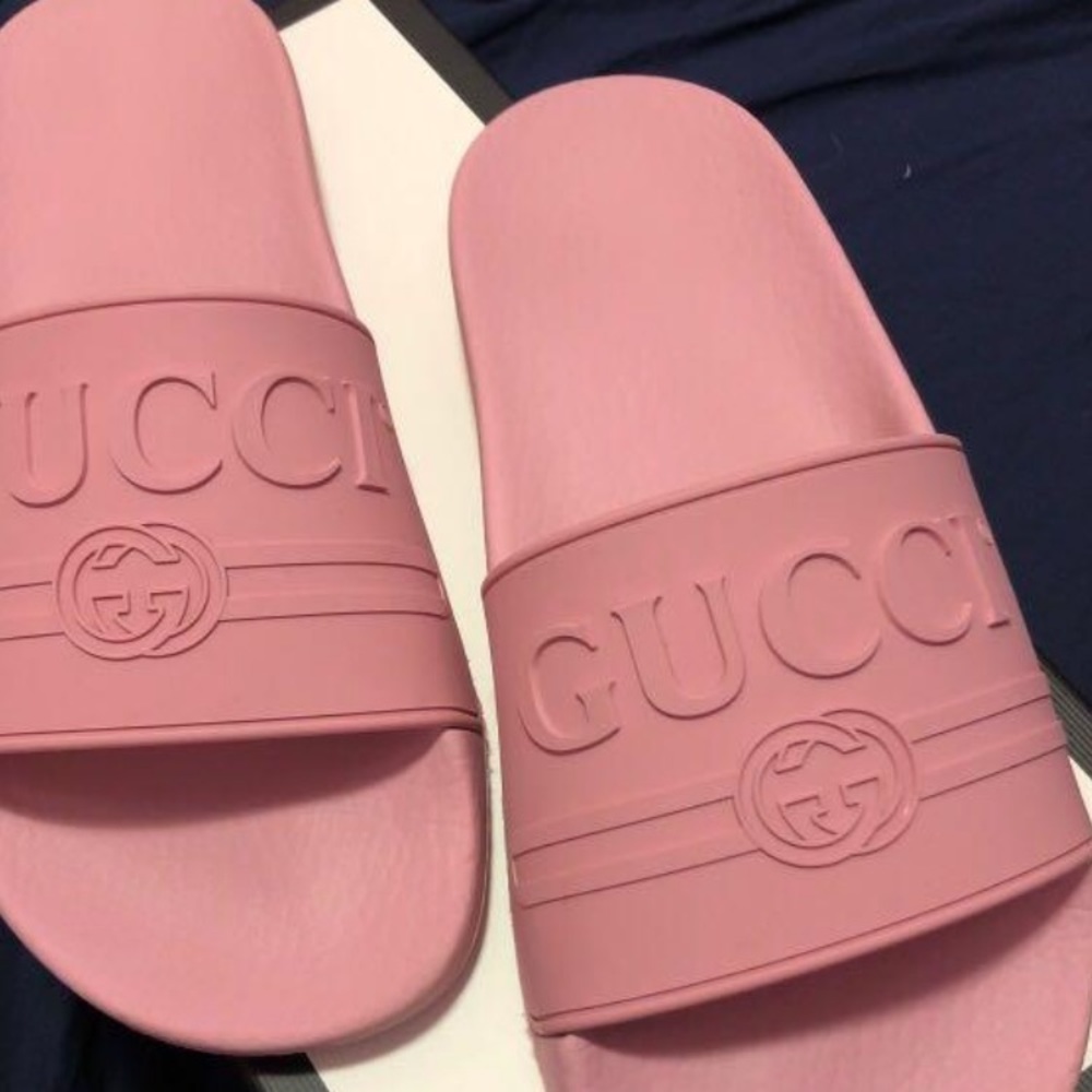 GUCCI SLIDES
